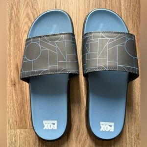 NWT FOX Branded Athletic Slides Size 10.5 (44)